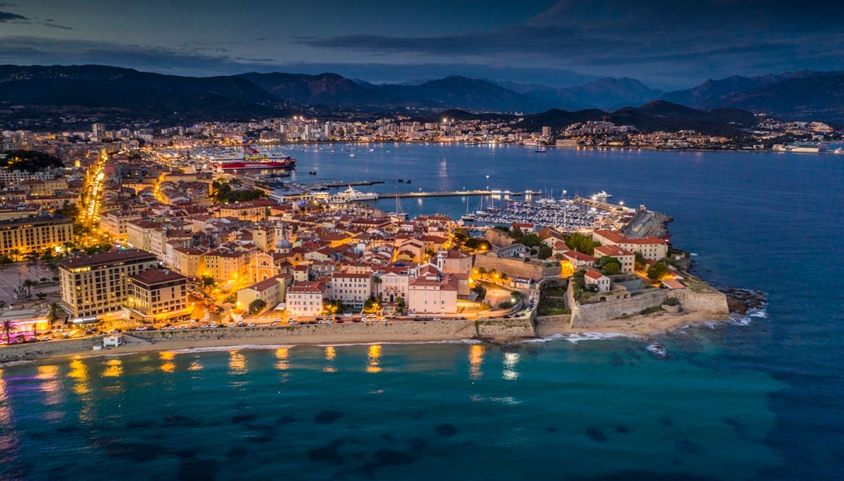 C'è anche Ajaccio tra le location di "Borgo"