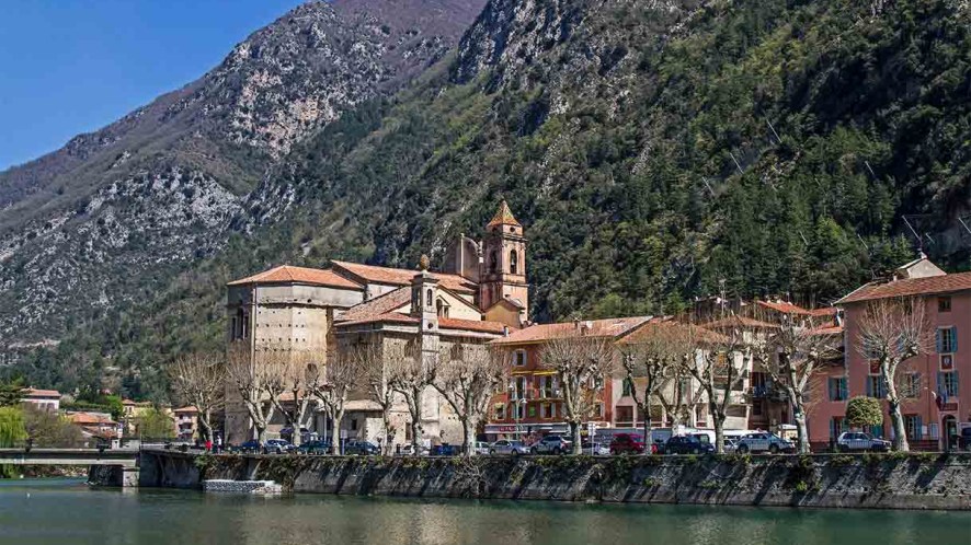 Viaggio a bordo del Train des Merveilles, da Nizza a Tenda attraverso un territorio ricco di meraviglie