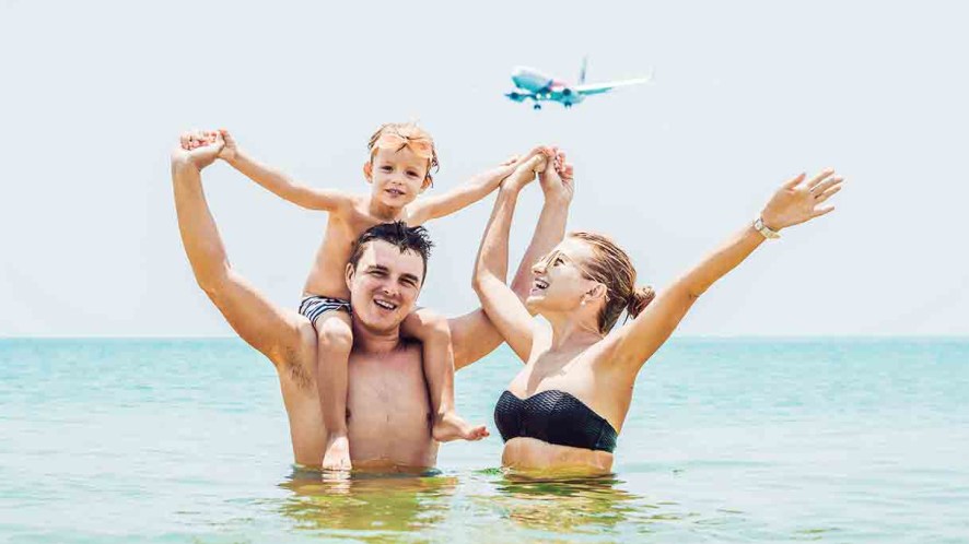 Dove (e come) vanno gli italiani in vacanza quest’estate
