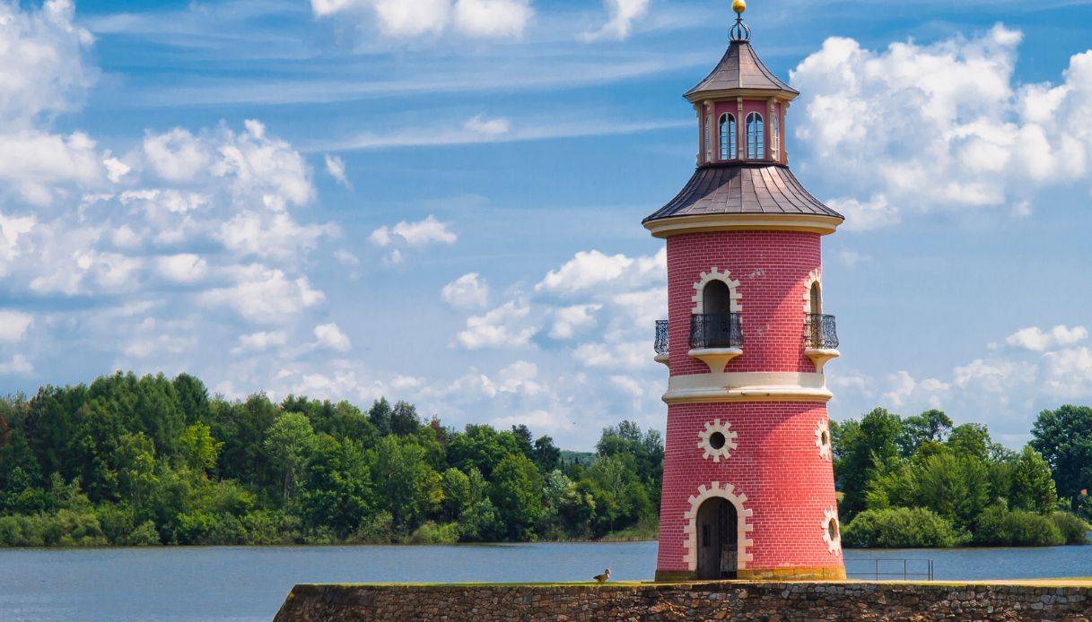 Il faro rosa di Moritzburg in Sassonia, unico faro della regione