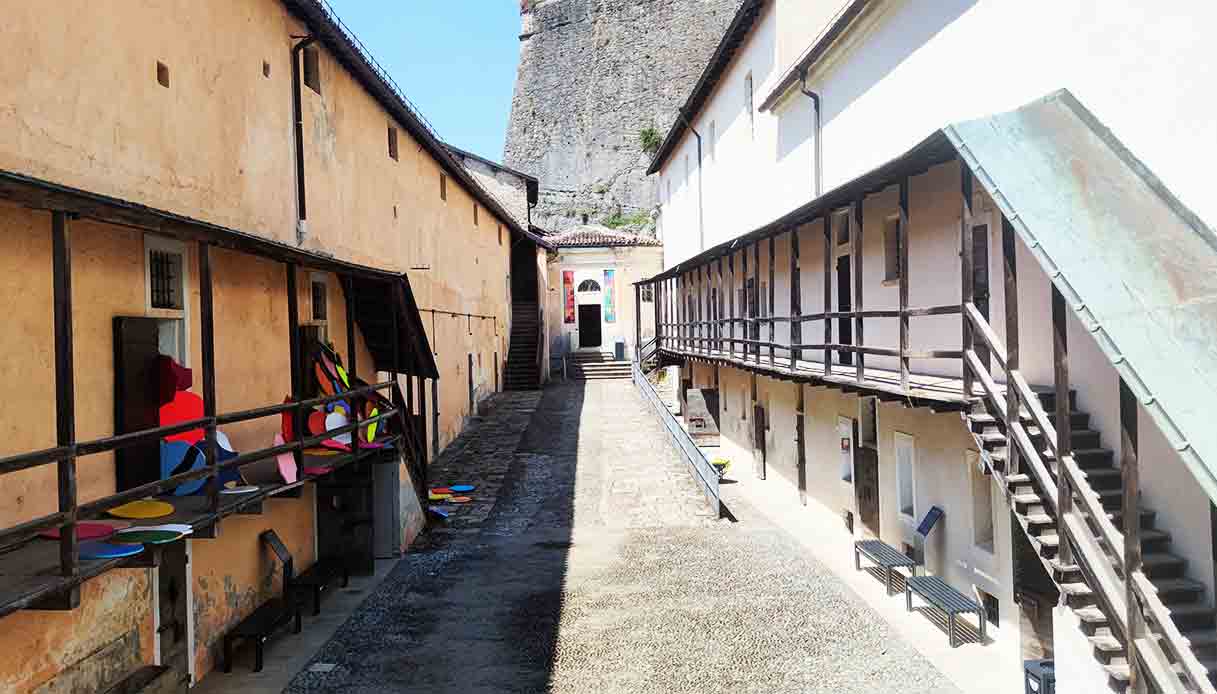 forte-gavi-cortile-interno