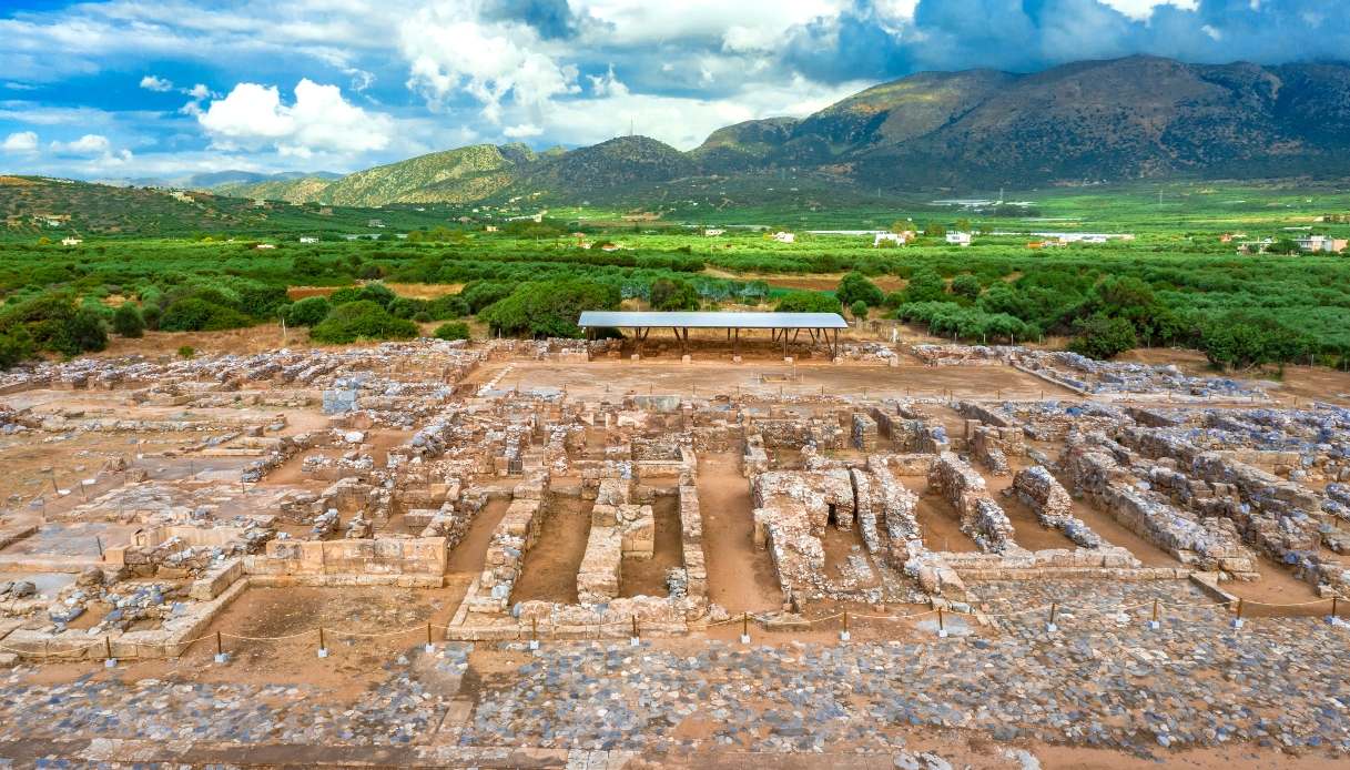 La Grecia apre 126 luoghi storici gratis per la luna piena