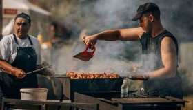 Dal riso alla polenta, dal miele alle nocciole, le sagre e gli eventi folkloristici del weekend del 21-23 agosto 2026 in Italia