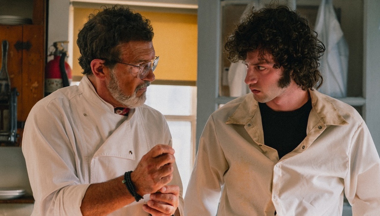 Arriva al cinema il biopic su Anthony Bourdain: "Tony - Diario di un giovane cuoco"