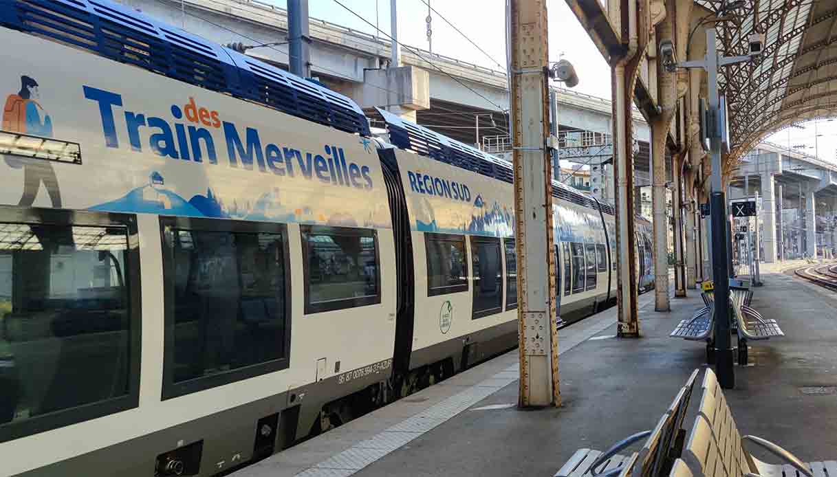 train-des-merveilles-stazione-nice-ville