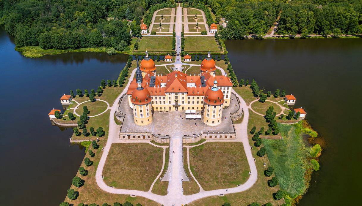 Vista aerea del castello di Moritzburg in Sassonia