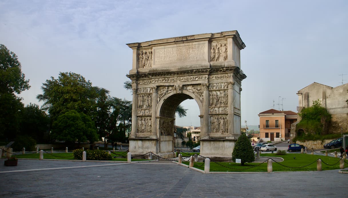 https://siviaggia.it/wp-content/uploads/sites/2/2026/09/Benevento.jpg