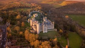 La fortezza del gigante e della spada leggendaria: Castello di Arundel, il colosso che domina il Sussex