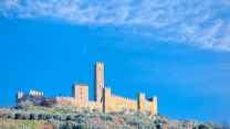 Il castello medievale in Toscana che fu la dimora di un celebre condottiero inglese, oggi si può visitare