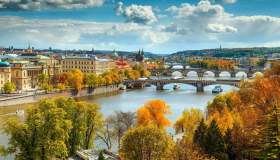 Dove andare a ottobre con i migliori voli low cost: 3 mete da sogno con la promozione Ryanair