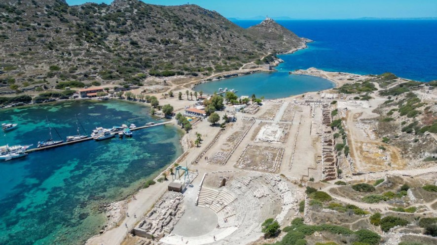 L’abbraccio dei due mari: Knidos è la metropoli di pietra che reinventò la bellezza classica