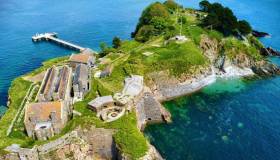 Drake’s Island è in vendita, la perla del Regno Unito con una fortezza pronta a rinascere