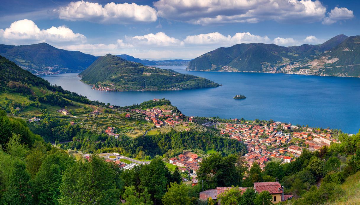 Dal cuore di Milano al Lago di Como e d’Iseo sui treni d’epoca