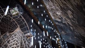 A 120 metri sottoterra c’è un parco giochi spettacolare: è la miniera di sale di Turda