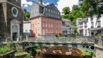 È la città dove l’atmosfera da fiaba si respira a ogni angolo: Monschau, una Germania emozionante