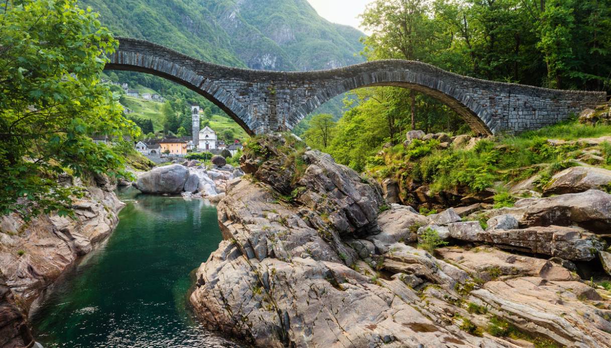 Ponte dei Salti, Lavartezzo