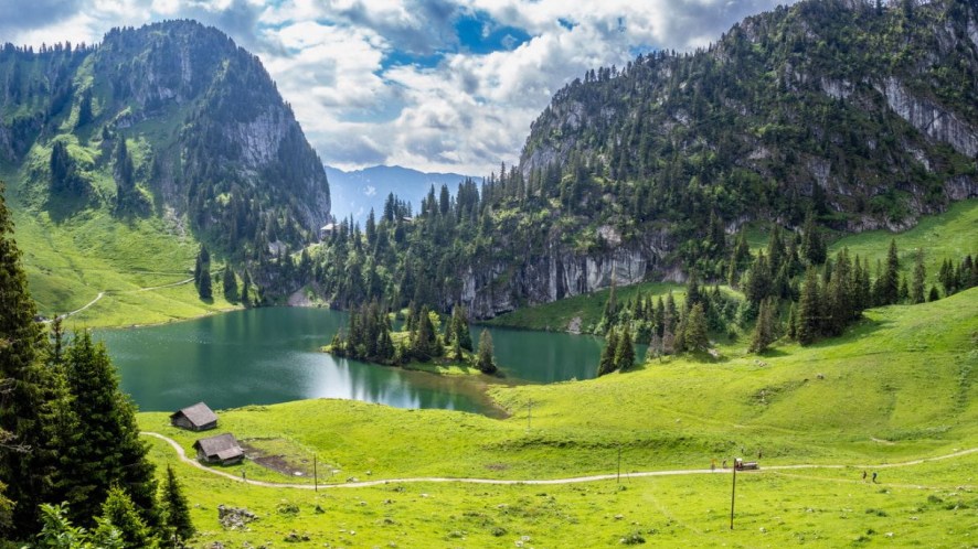 Il Trenino Verde delle Alpi ha una nuova tappa, perfetta per l’autunno