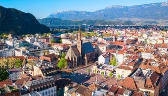 Le migliori città da visitare a piedi: la classifica sorprende, ce ne sono 2 italiane