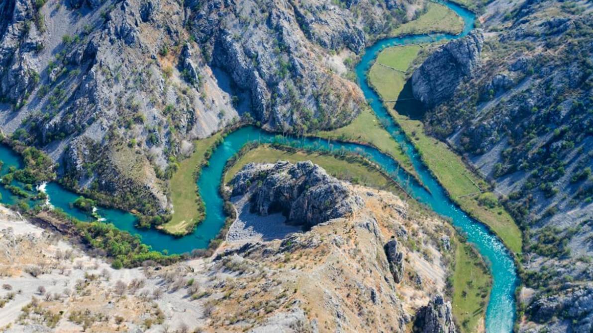 I canyon meno conosciuti dei Balcani per un suggestivo trekking di fine estate