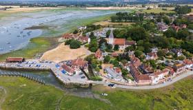 Bosham è il borgo con le strade fatte d’acqua (che spesso scompaiono), un piccolo gioiello inglese