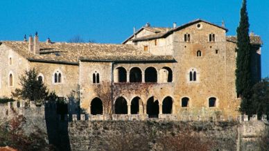 Gagliano Aterno, il borgo medievale d’Abruzzo che rinasce grazie ai libri