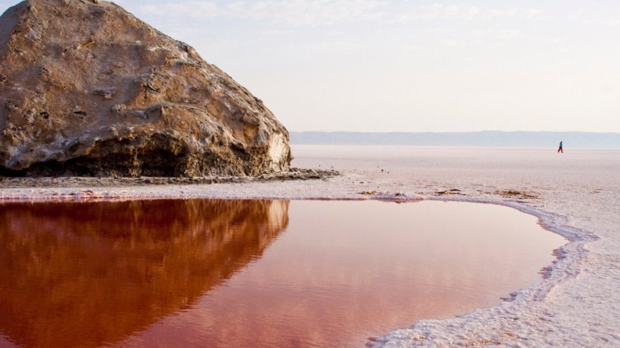 Un lago di sale che non è mai lo stesso: Chott El Jerid, l’immensa distesa scintillante della Tunisia