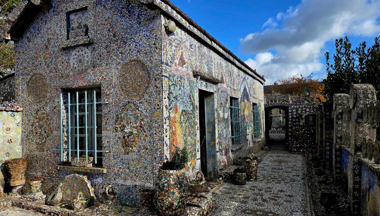 Esterno Maison Picassiette, Francia