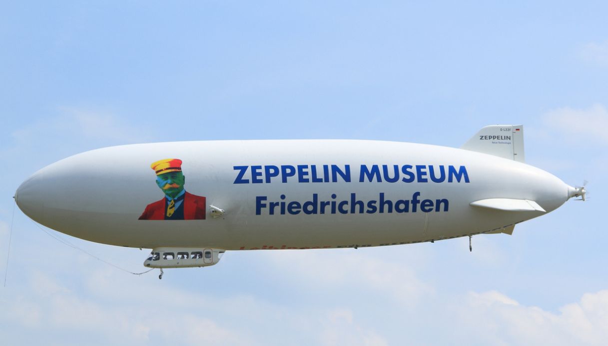 Dirigibile del Museo Zeppelin, Friedrichshafen, Germania