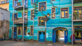 Il quartiere artistico in cui persino la pioggia diventa musica: Kunsthofpassage, angolo incredibile di Dresda