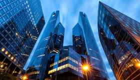 Skyline invernale da sogno oltre New York: le città europee da scoprire