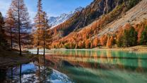 Tra riflessi di luce e leggende d’argento c’è un Piccolo Canada: il magnifico Lago dell’Orceyrette