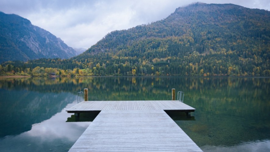 Lo specchio d’acqua delle Alpi che sembra dipinto a mano: l’affascinante Lago di Lunz