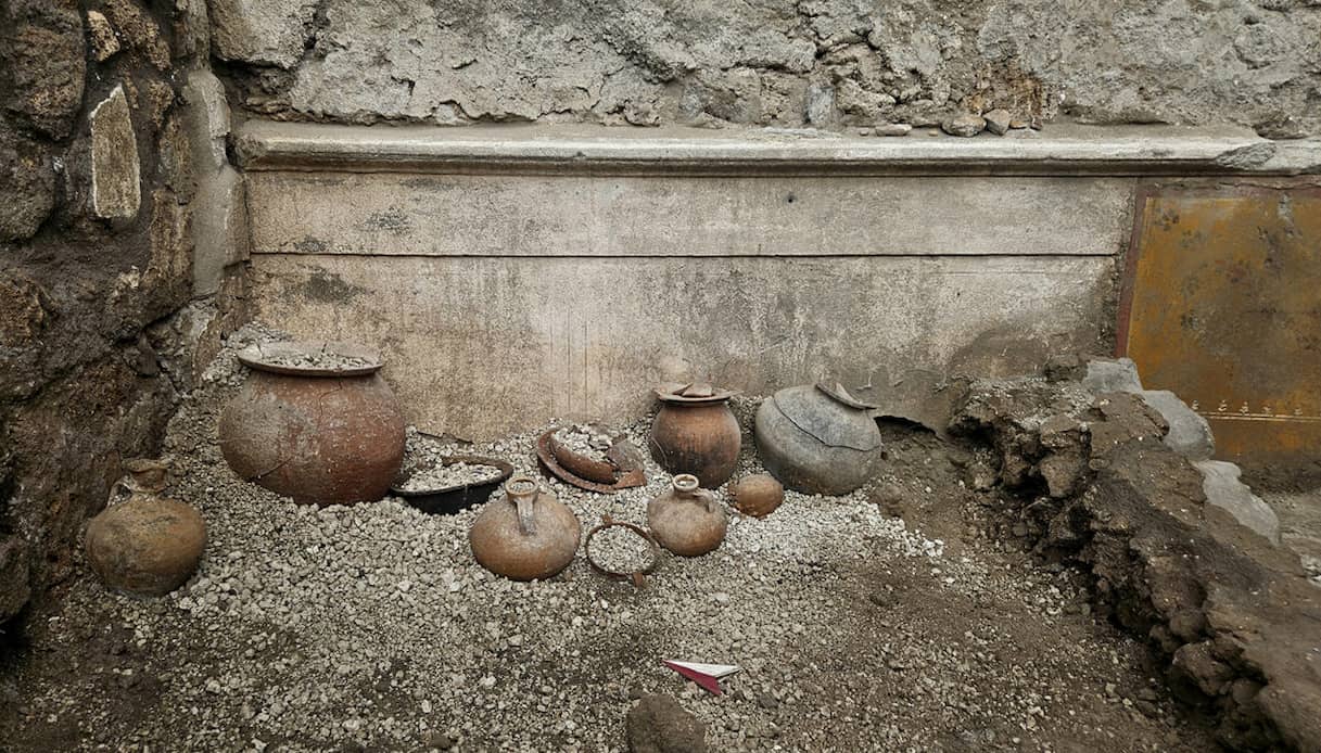 Soppalco, scoperta, armadio